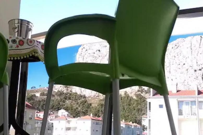 Granny Mira Apartamento Omiš Exterior foto